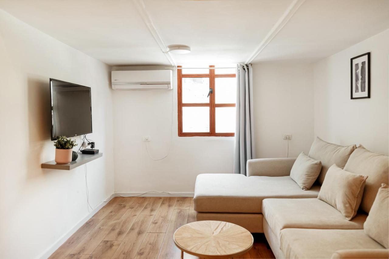 Theodor Apartments By Gamtiza Tel Aviv Exterior photo